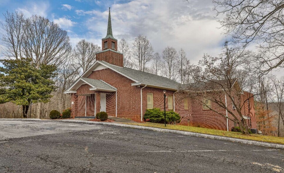 More Photos Of 443 Pleasant Grove Rd, Ellijay Religious Facility For Lease