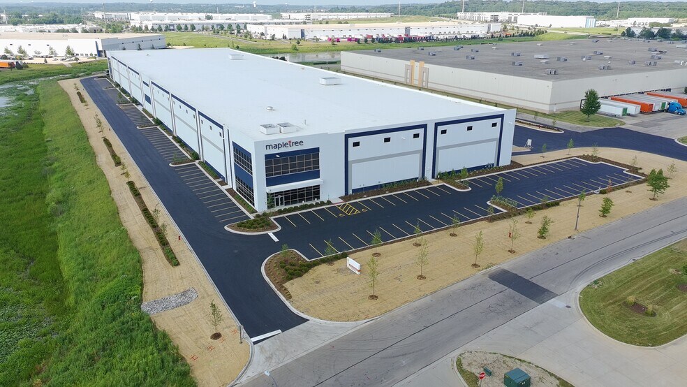 More Photos Of 1360 Schiferl Rd, Bartlett Distribution For Lease