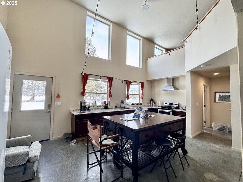 More Photos Of 38481 Sawmill Cutoff Ln, Halfway Warehouse For Sale