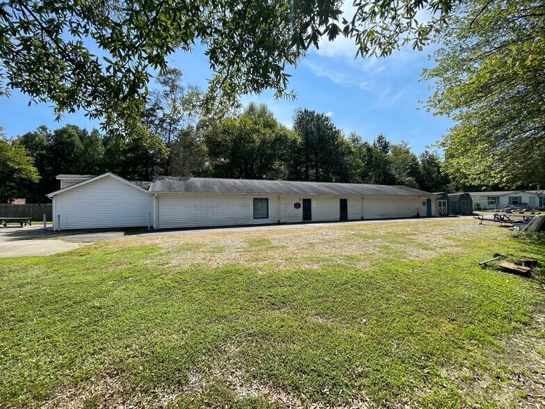 More Photos Of , Charles City Unknown For Sale