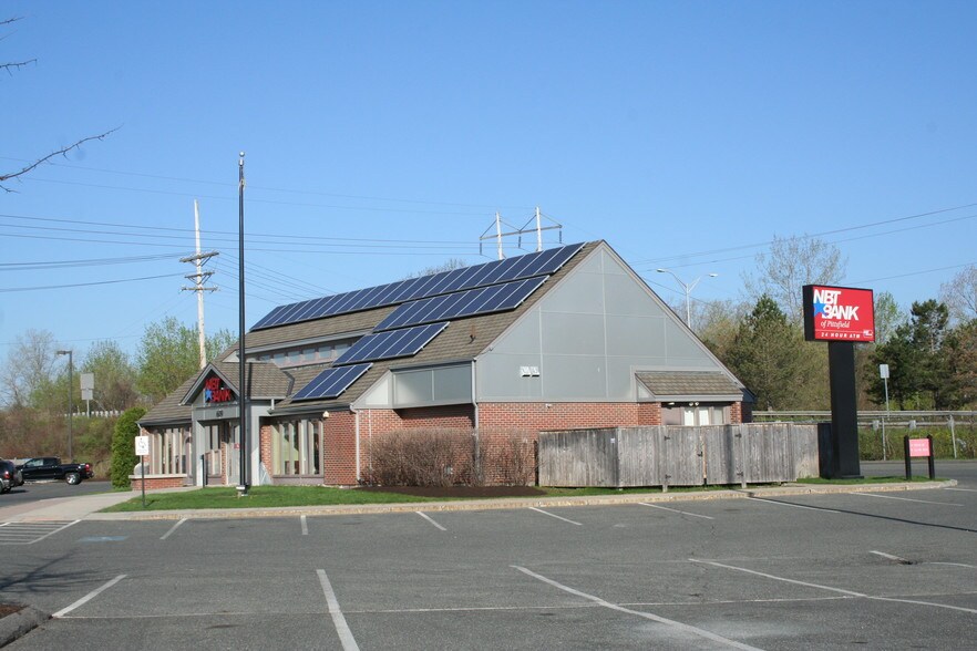 More Photos Of 685 Merrill Rd, Pittsfield Freestanding For Lease