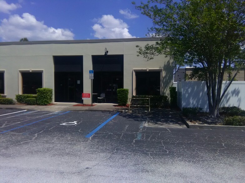 More Photos Of 9225 Ulmerton Rd, Largo Light Manufacturing For Sale