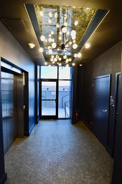 More Photos Of 535 Madison Ave, Covington Office For Lease