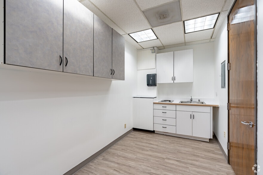 More Photos Of 550 S Hill St, Los Angeles Office For Lease