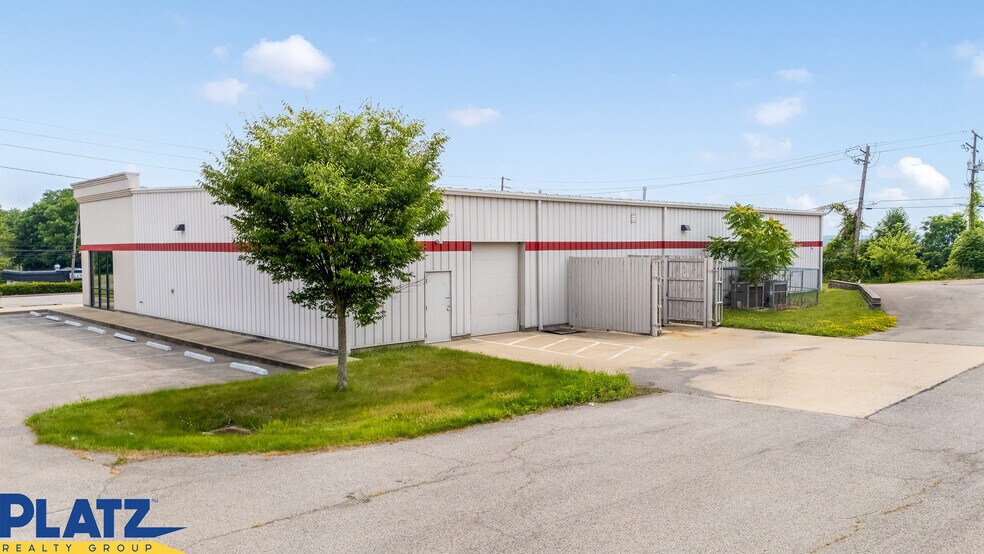 More Photos Of 3454 Youngstown Rd SE, Warren Freestanding For Sale