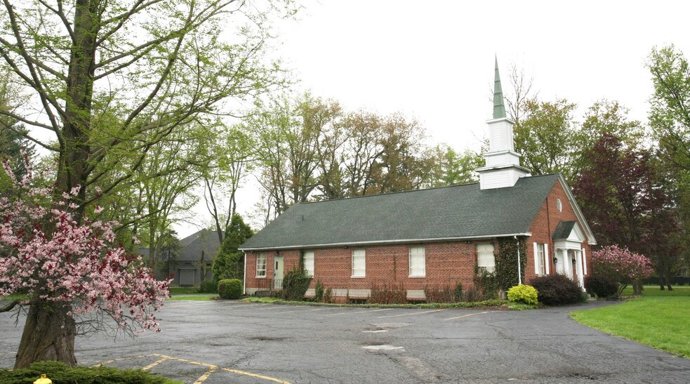 More Photos Of 10909 Chippewa Rd, Brecksville Religious Facility For Sale