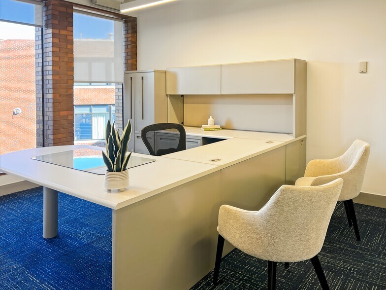 More Photos Of 222 S Prospect Ave, Park Ridge Coworking Space