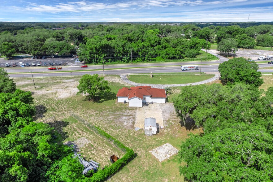More Photos Of 334 E Myers Blvd, Mascotte Office For Sale