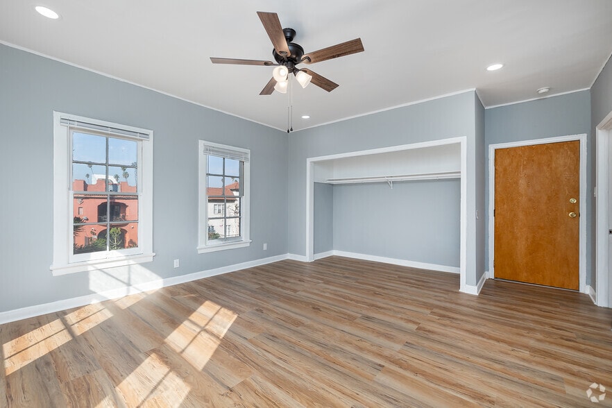 More Photos Of 100 N Kenmore Ave, Los Angeles Apartments For Sale