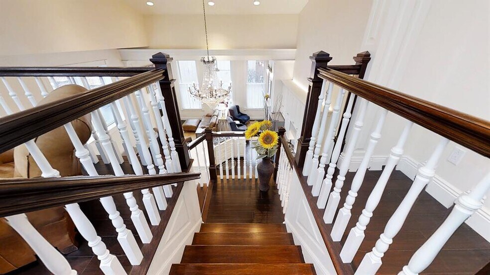 More Photos Of 29 E Market St, Corning Office Residential For Lease