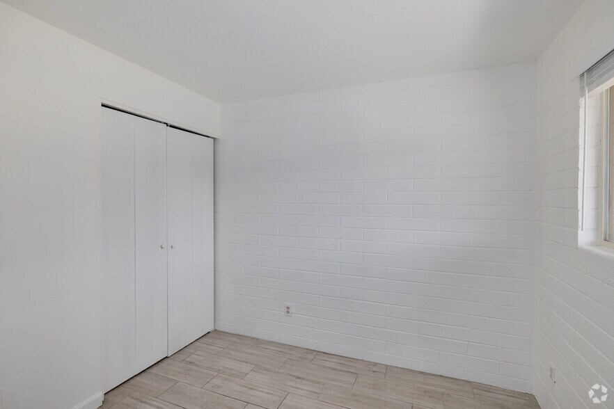 More Photos Of 510 N Horne, Mesa Apartments For Sale
