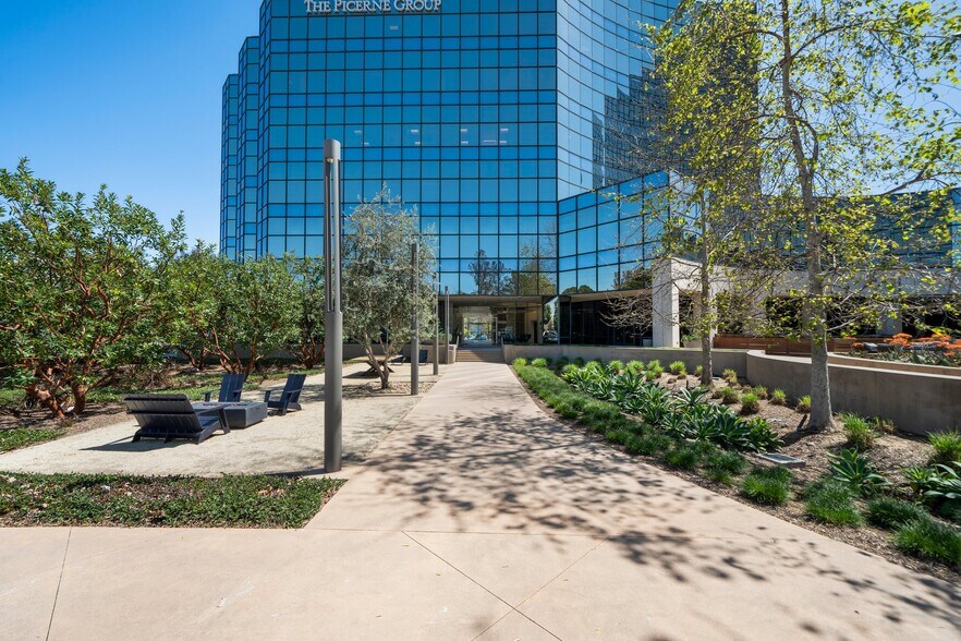 More Photos Of 5000 Birch St, Newport Beach Unknown For Lease