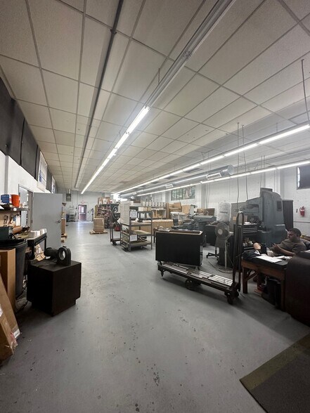 More Photos Of 10 Sparks St, Plainville Manufacturing For Sale