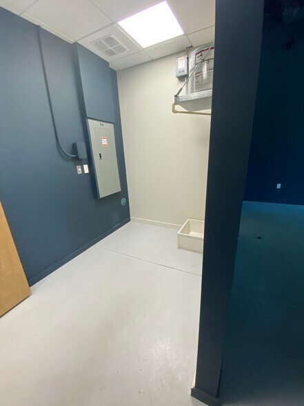 More Photos Of 270 W Plant St, Winter Garden Office For Lease