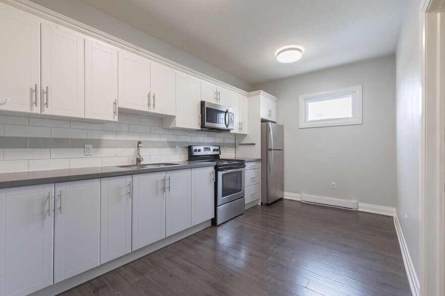 More Photos Of 233-239 St Paul St, St Catharines Multifamily For Sale