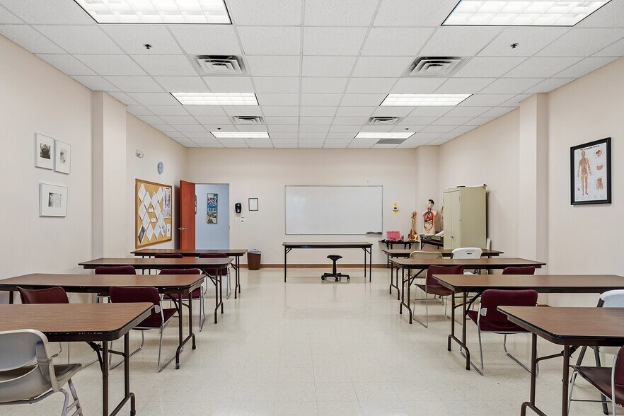 More Photos Of 333 Shrewsbury St, Worcester Warehouse For Sale