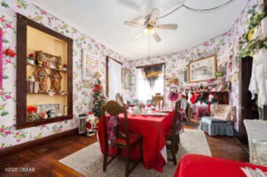 More Photos Of 228 W Howry Ave, Deland Storefront Retail Office For Sale