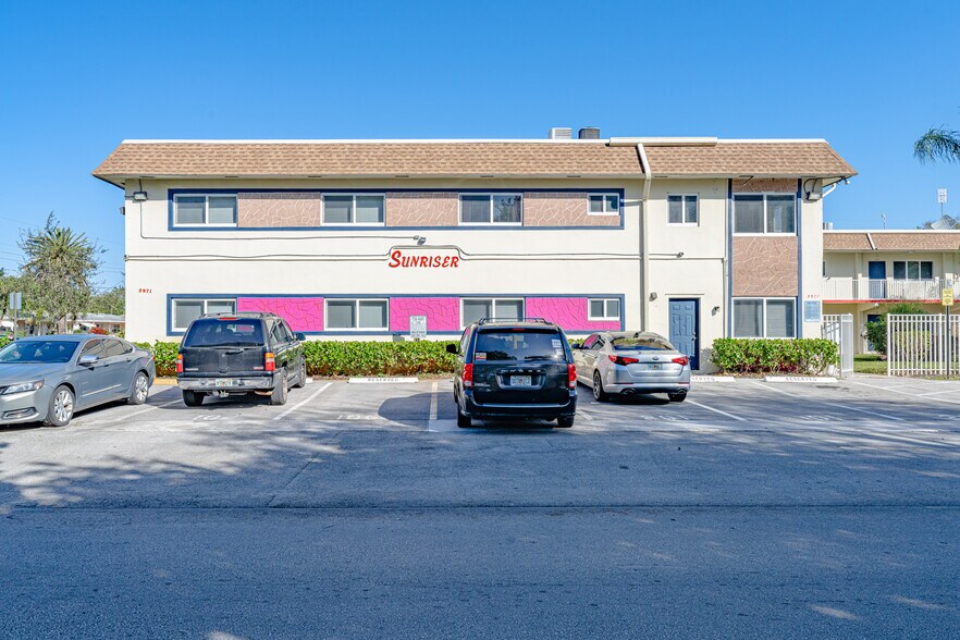 More Photos Of 5971 NW 17th Pl, Sunrise Apartments For Sale