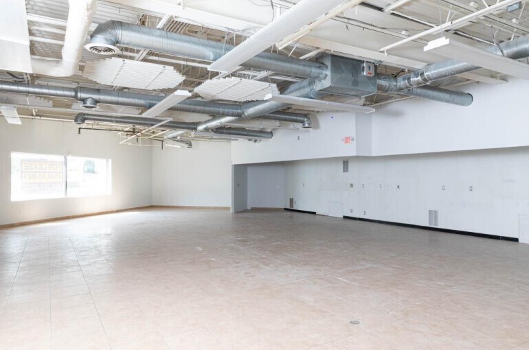 More Photos Of 633 Hope St, Stamford Warehouse For Lease