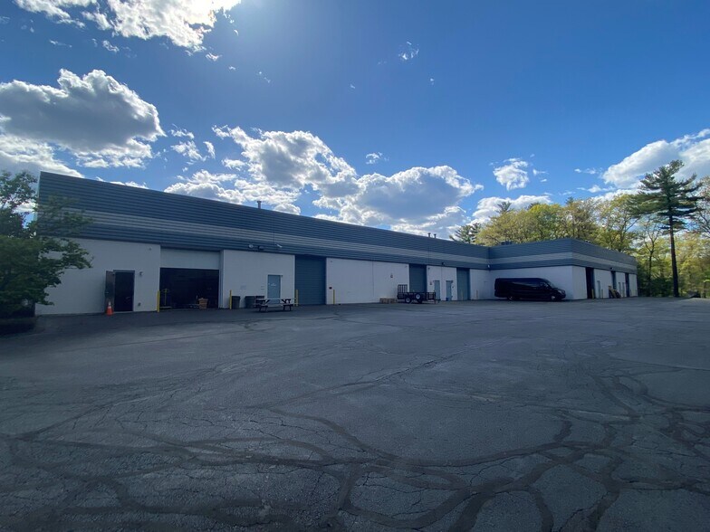 More Photos Of 2 Park Dr, Westford Manufacturing For Lease