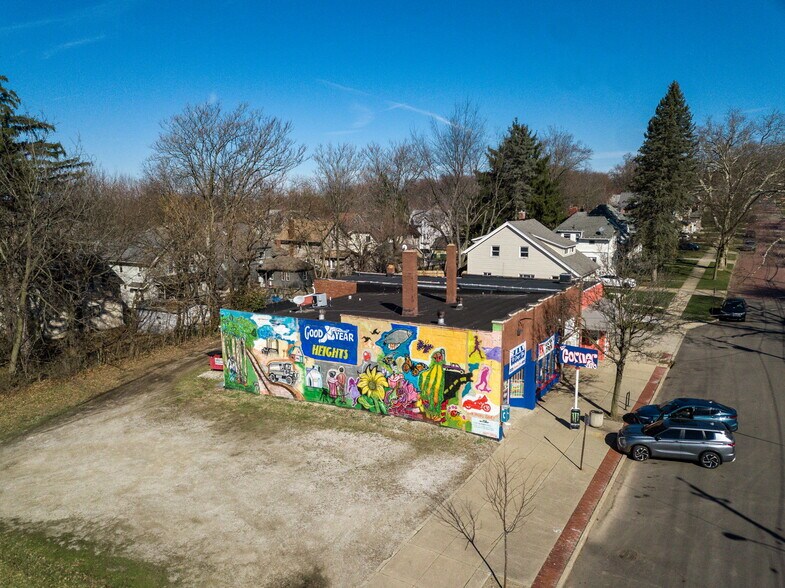 More Photos Of 314 Pioneer St, Akron Storefront For Sale