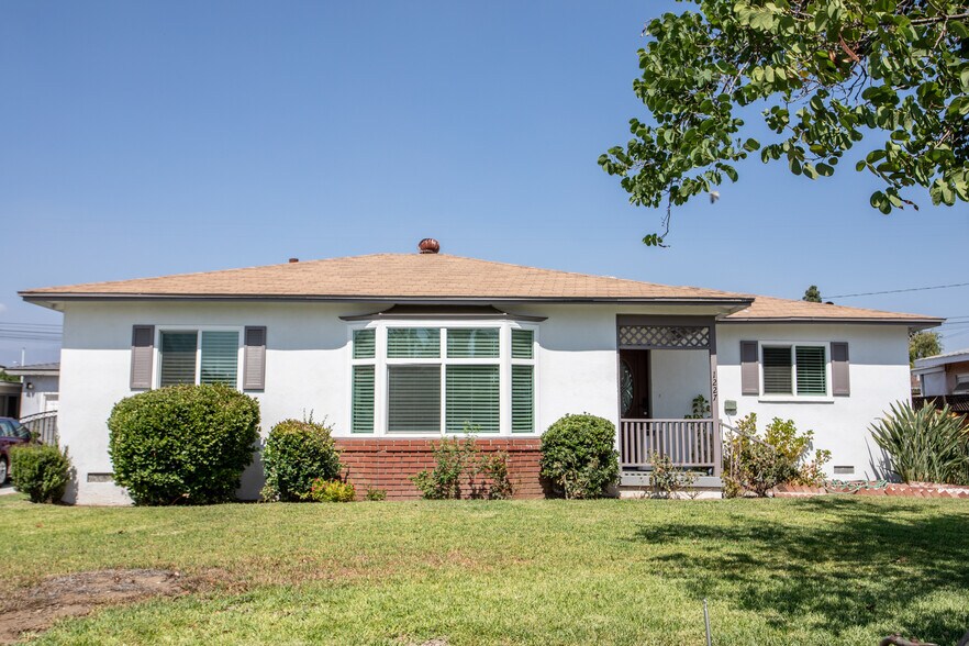 More Photos Of 1227 E Grovecenter St, West Covina Specialty For Sale