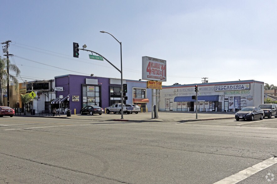 More Photos Of 7412-7422 Pacific Blvd, Huntington Park Unknown For Lease