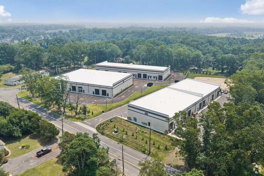 More Photos Of 596 Challenger Way, Jackson Warehouse For Lease