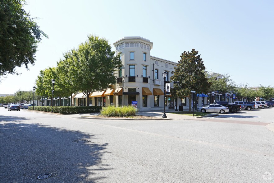 More Photos Of 245 Cedar Sage Dr, Garland Unknown For Lease