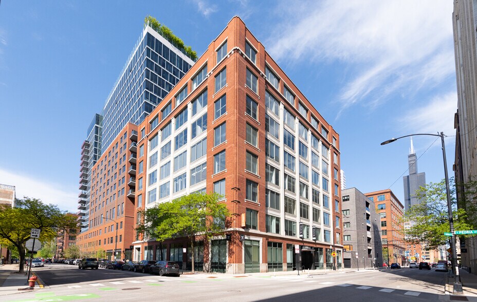 Primary Photo Of 850 W Jackson Blvd, Chicago Office For Lease