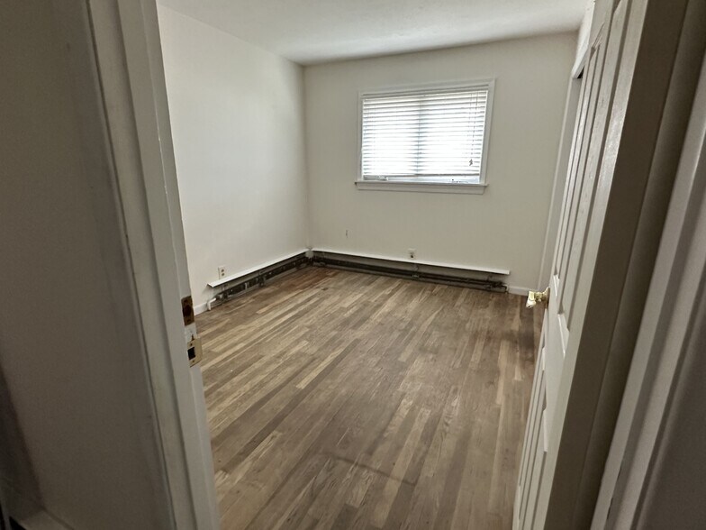 More Photos Of 208 E Island Dr, Eastlake Land For Sale