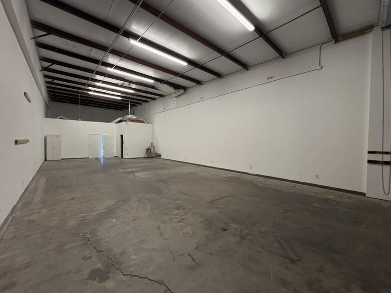 More Photos Of 2096 Buford Dam Rd, Buford Unknown For Lease