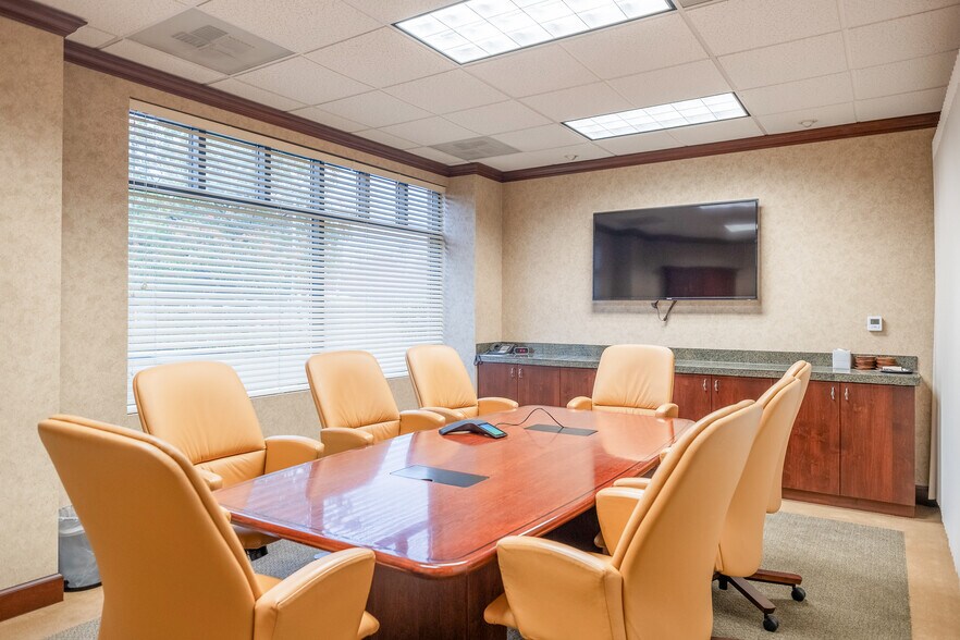 More Photos Of 606 SE 117th Ave, Vancouver Office For Sale