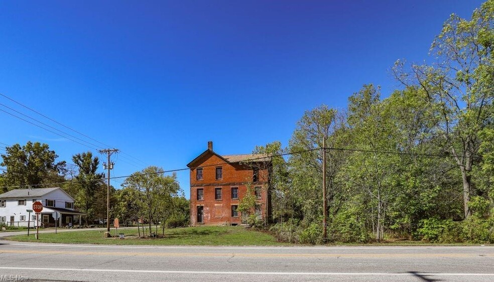 More Photos Of 9401 Tallmadge Rd, Diamond Hotel For Sale