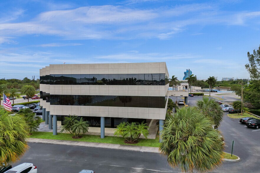 More Photos Of 4491 S State Road 7, Davie Office For Lease