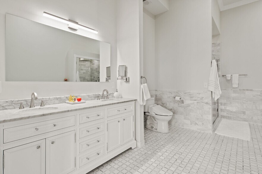 More Photos Of 114-116 E Main St, Penn Yan Storefront Retail Residential For Sale