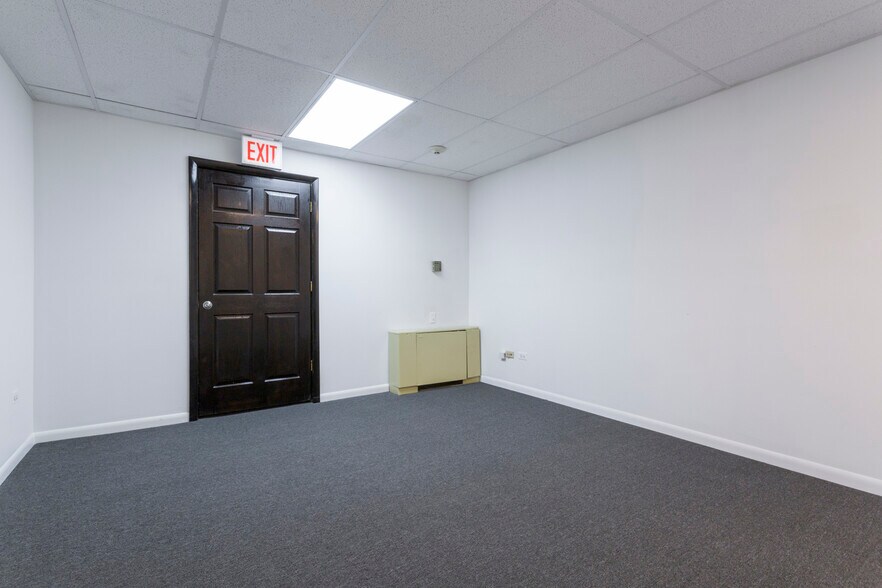 More Photos Of 1835 N 19th Ave, Melrose Park Medical For Lease