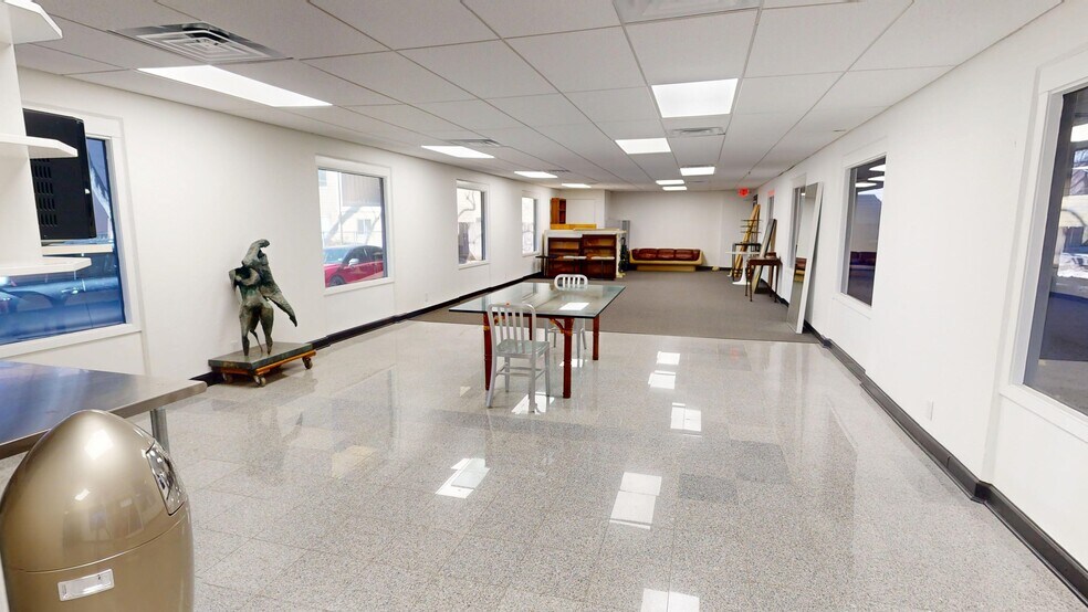 More Photos Of 4212 Medical Pky, Austin Medical For Sale