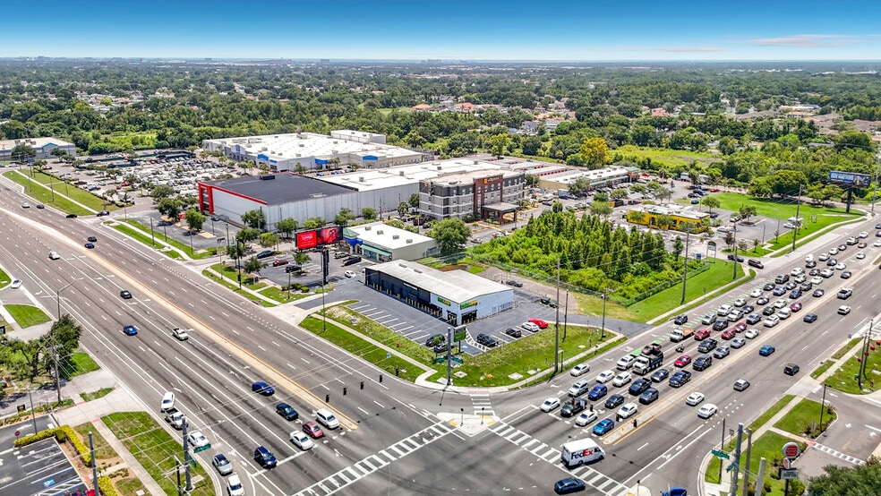 More Photos Of 8338 N Dale Mabry Hwy, Tampa Showroom For Sale