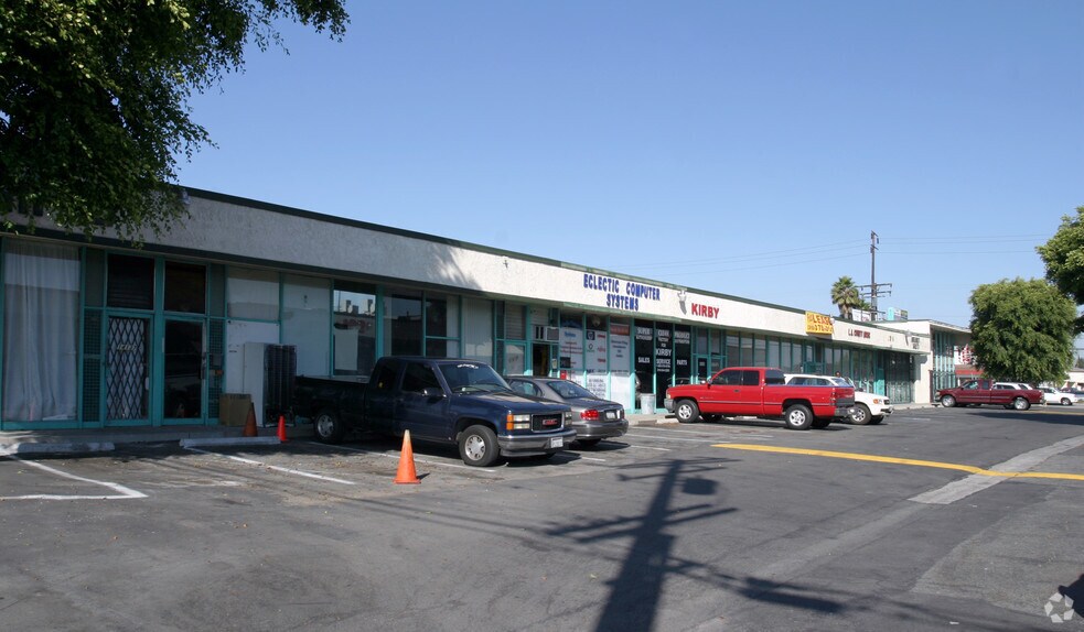 Primary Photo Of 3101-3125 W Rosecrans Ave, Hawthorne Unknown For Lease