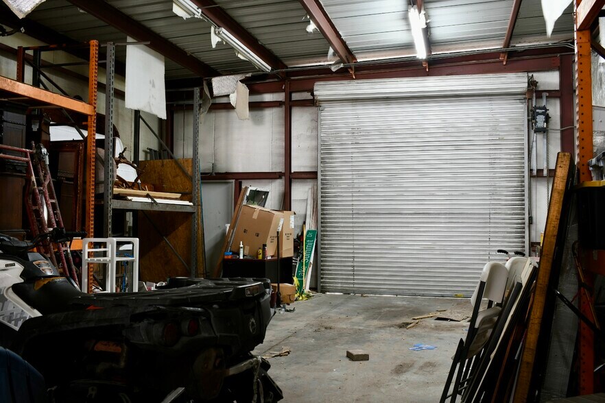 More Photos Of 522 Magnolia Ave, Auburndale Office For Sale