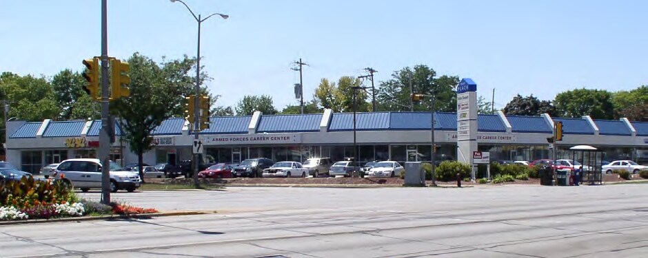 More Photos Of 8329-8349 W Appleton Ave, Milwaukee Unknown For Lease