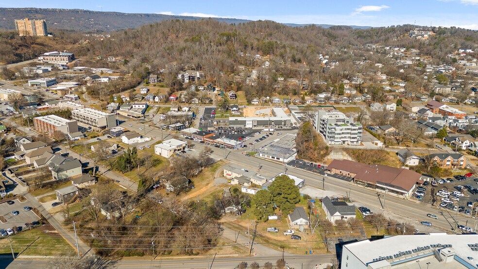 More Photos Of 442 Cherokee Blvd, Chattanooga Land For Sale