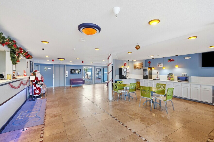 More Photos Of 600 Riverside Ave, Santa Cruz Hotel For Sale