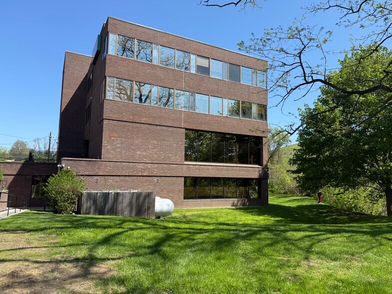 More Photos Of 201 Main st, Brattleboro Medical For Sale