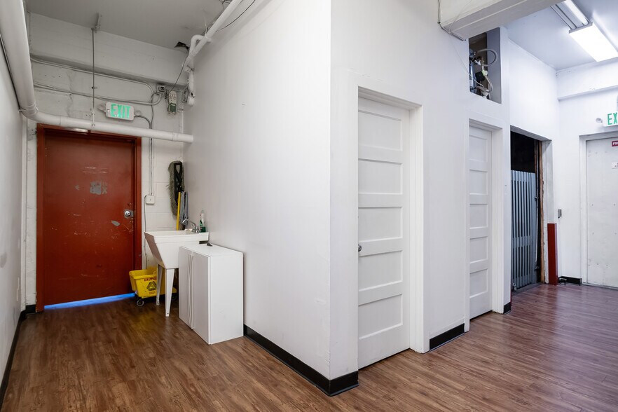 More Photos Of 245 S Van Ness Ave, San Francisco Warehouse For Sale