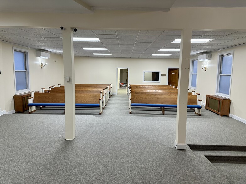More Photos Of 346 Denison St, Baltimore Religious Facility For Sale