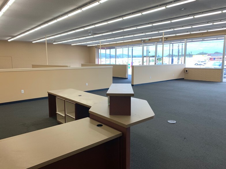 More Photos Of 1401 S 1st St, Yakima Freestanding For Lease