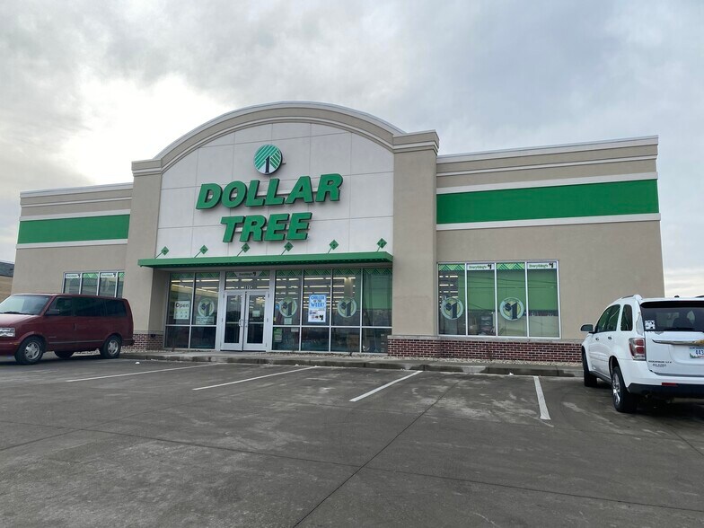 Primary Photo Of 2831 US Highway 52 W, Lafayette Freestanding For Sale