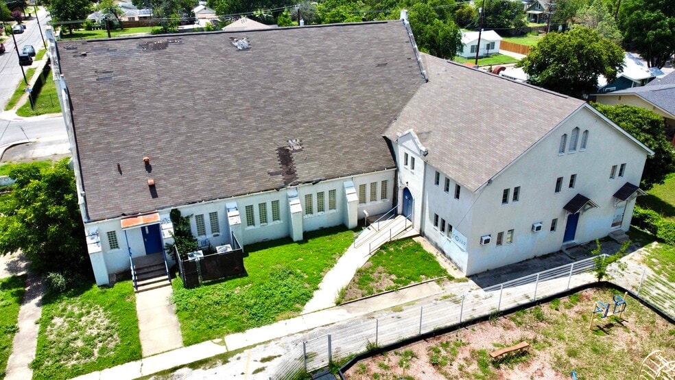 More Photos Of 507 E Mayfield Blvd, San Antonio Religious Facility For Sale